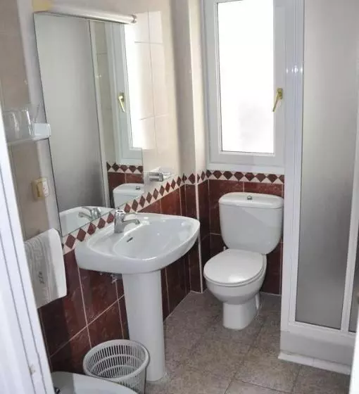 호텔 Hostal Restaurant Jose Luis