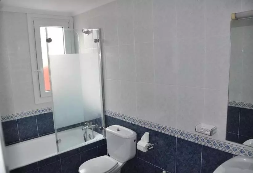 호텔 Hostal Restaurant Jose Luis