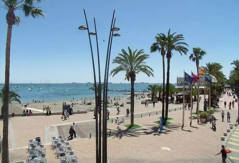 بنسيون La Obrera