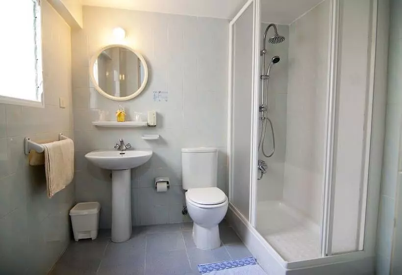 بنسيون La Obrera