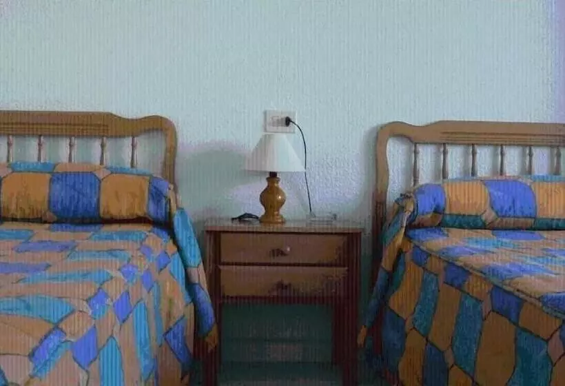 بنسيون La Obrera