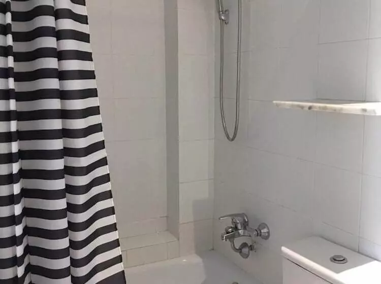 호텔 Madison Rooms