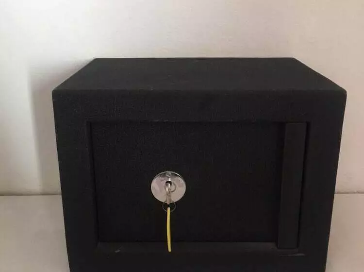 호텔 Madison Rooms