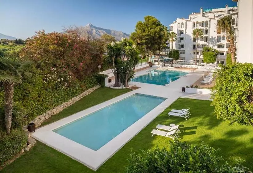 בית מלון כפרי Occidental Puerto Banús