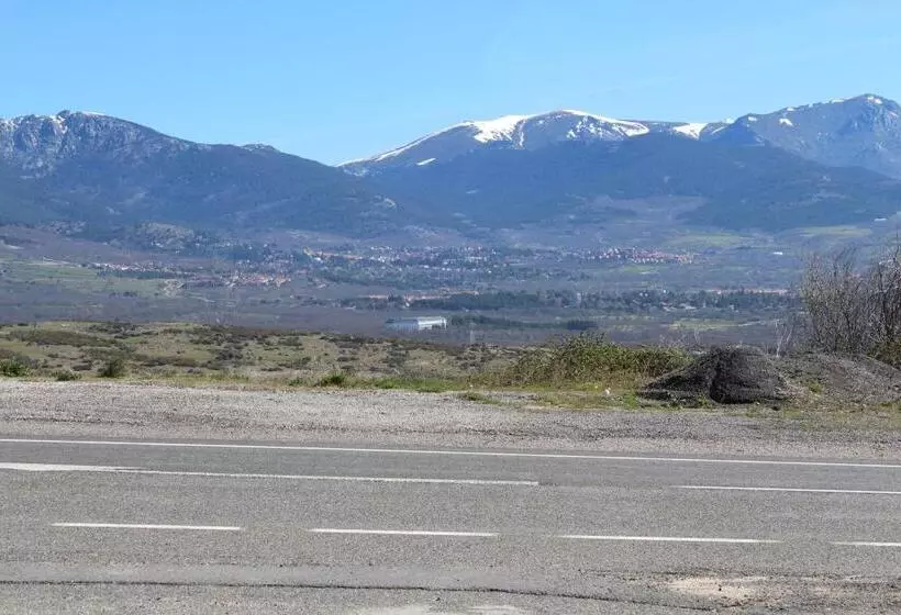 בית מלון כפרי Sierra Oriente