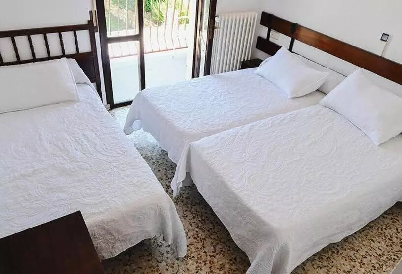 Hotelli Hostal Desde 1972 Yusta