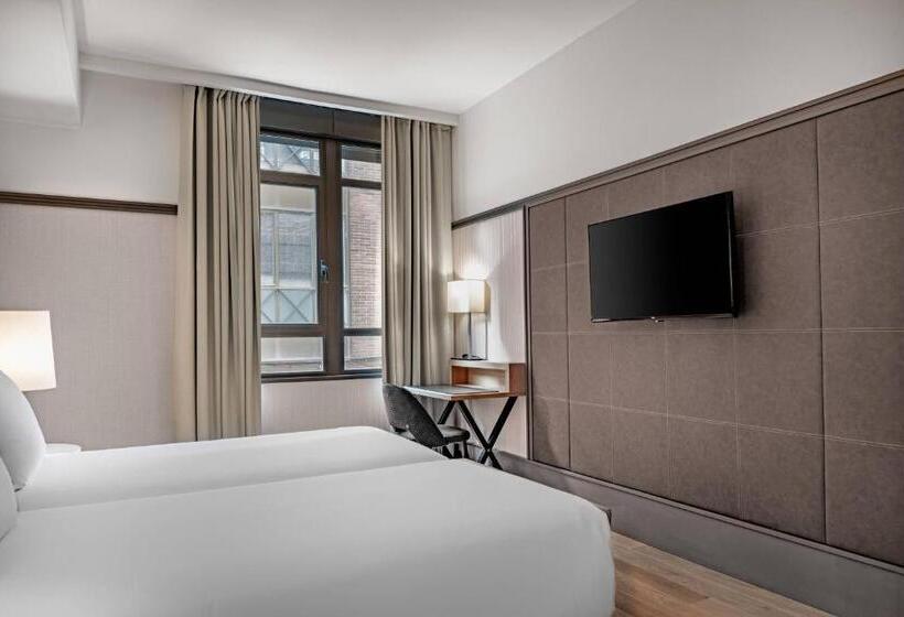 Ac Hotel Avenida De América By Marriott