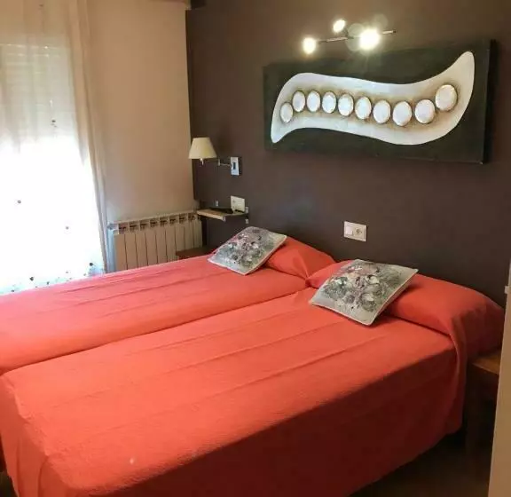 ホテル Hostal Delgado