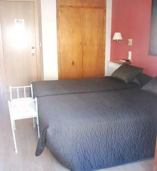 ホテル Hostal Delgado