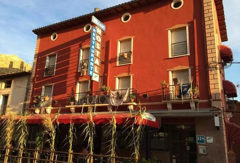 ホテル Hostal Delgado