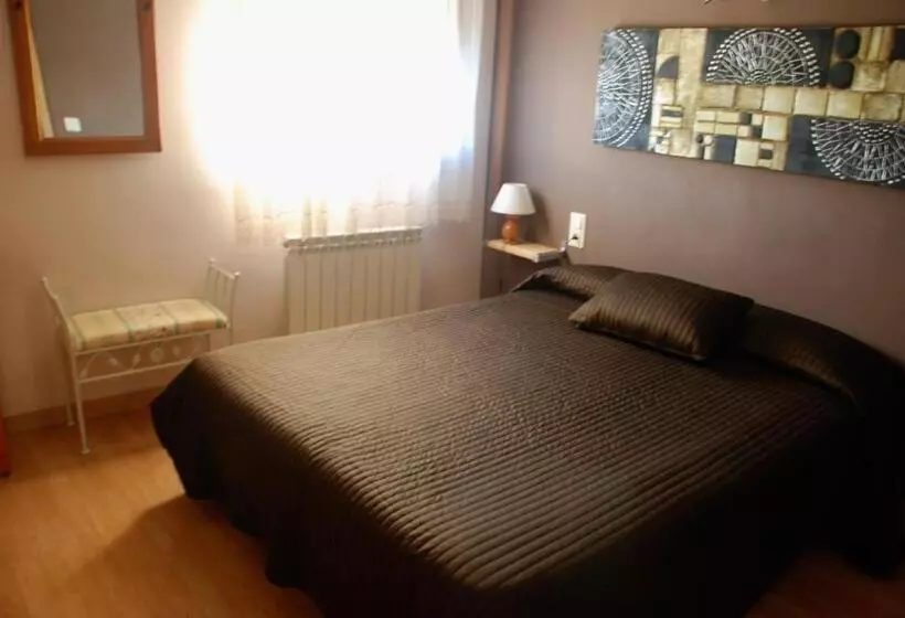 ホテル Hostal Delgado