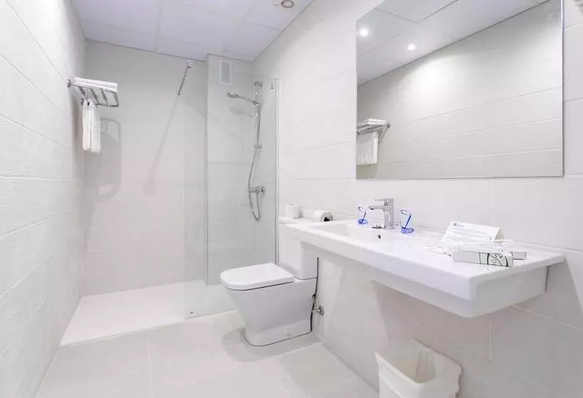 هتل Moon Dreams Roquetas (ex Roquetas Beach)