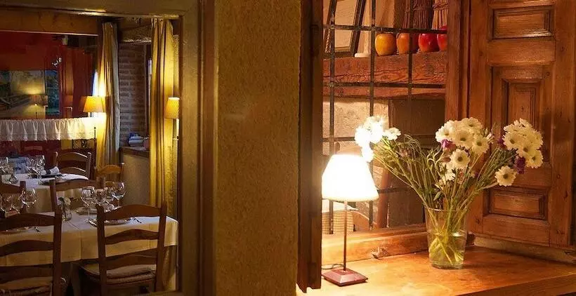 فندق Posada Real Mingaseda