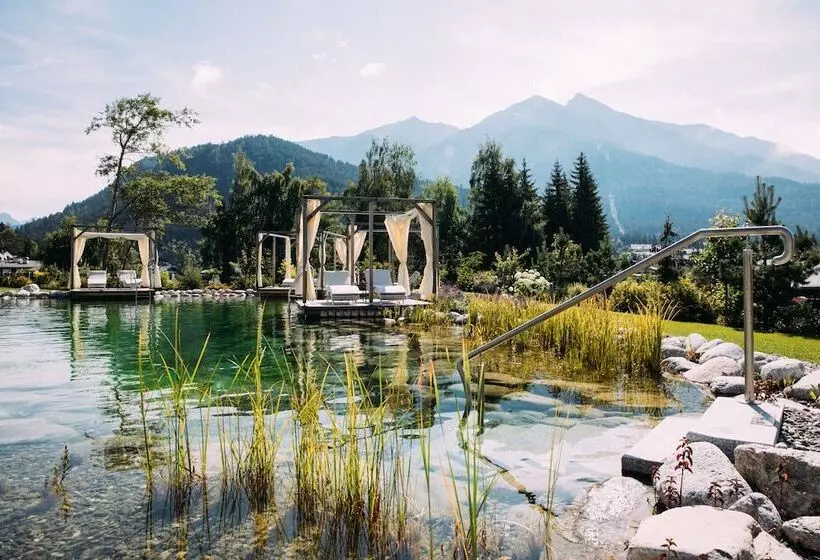 Отель Alpin Resort Sacher