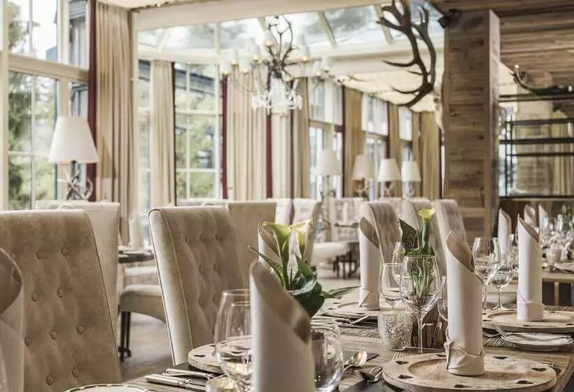 Отель Alpin Resort Sacher