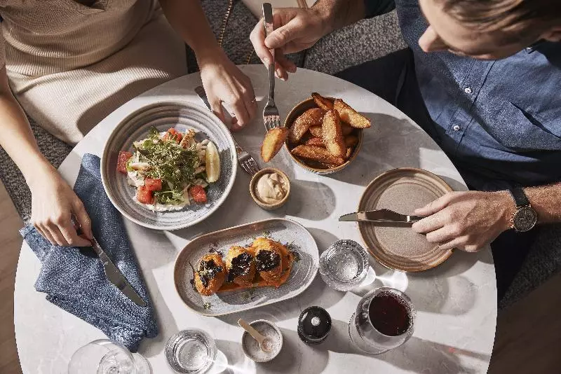 Отель Alba Adelaide