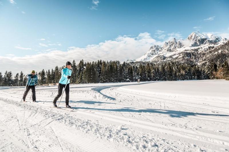 هتل Classic Rooms By Crystal