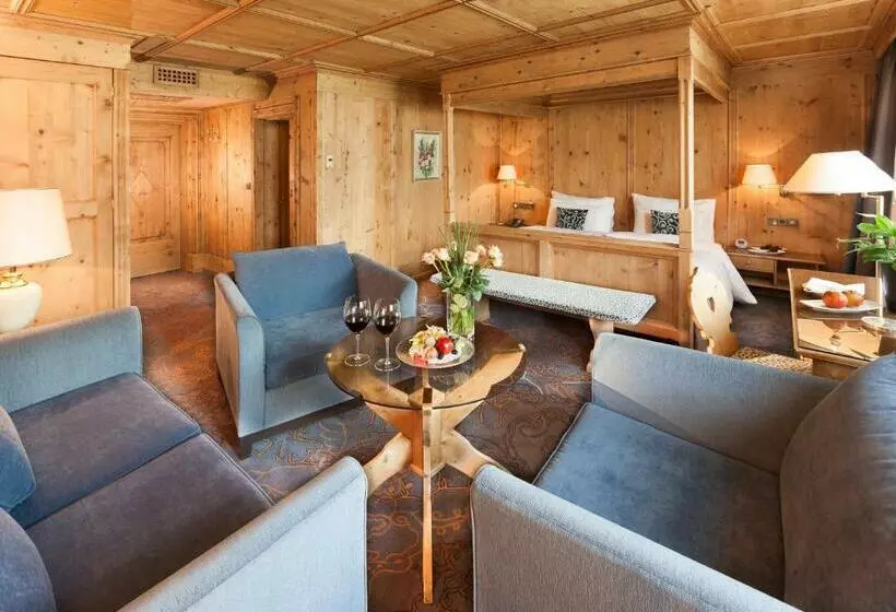 Отель Grand Europa Since 1869