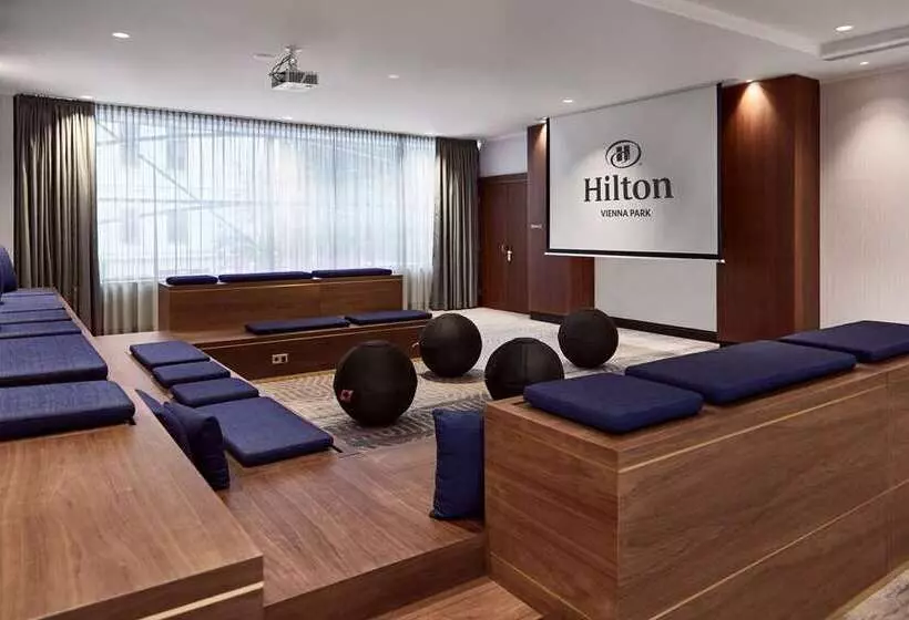 هتل Hilton Vienna Park