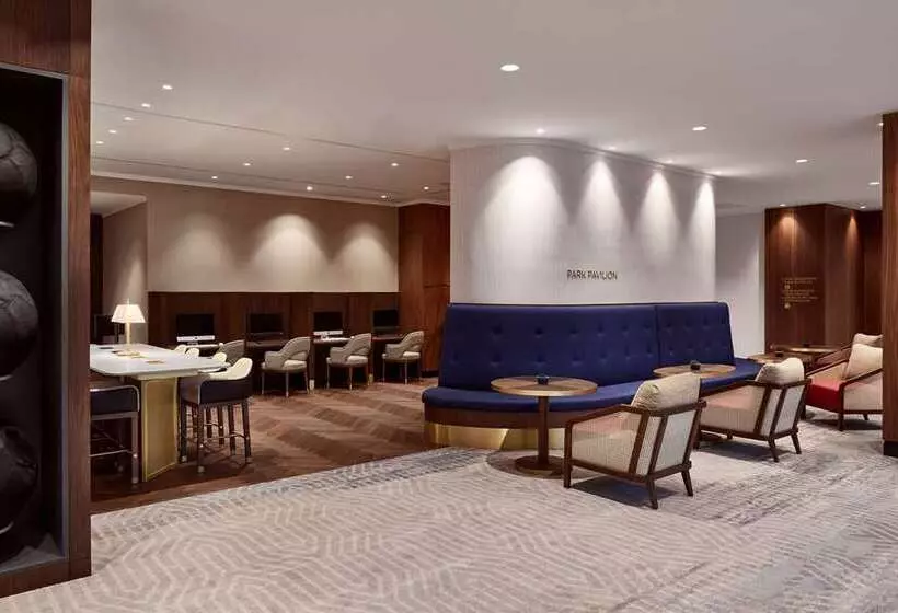 هتل Hilton Vienna Park