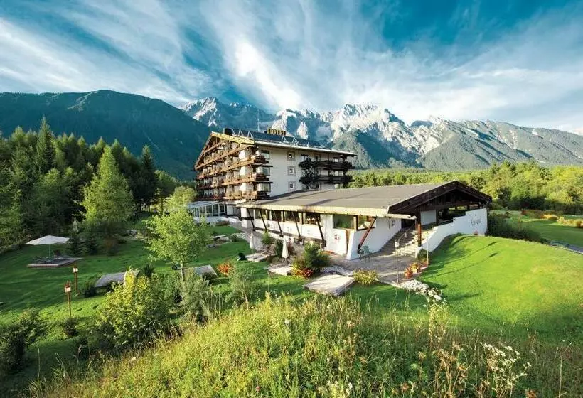 ホテル Kaysers Tirol Resort