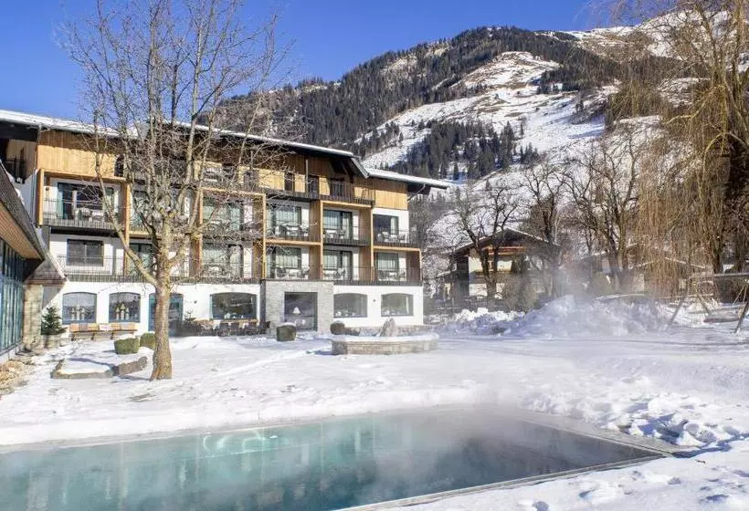 ホテル Rauriserhof 4 Sterne Superior