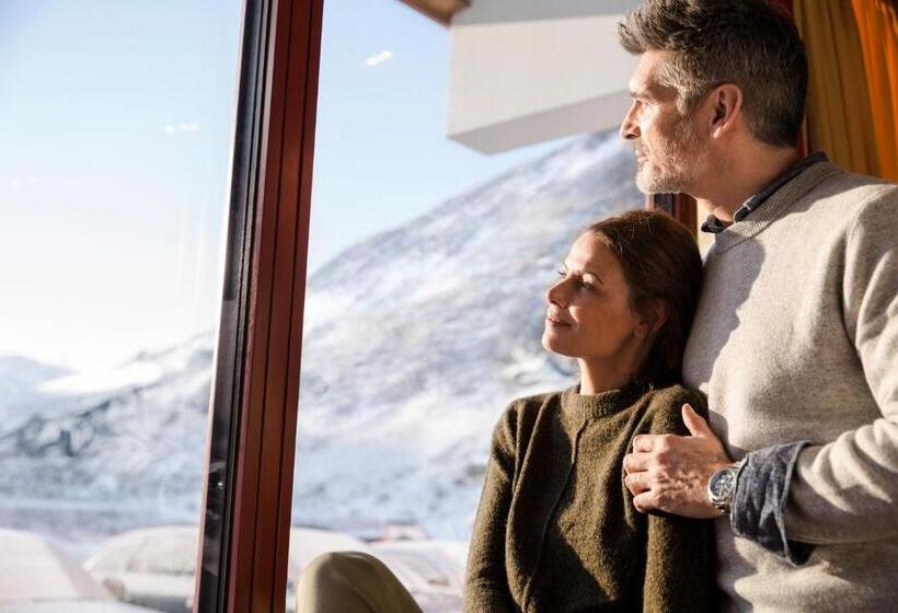 هتل Robinson Alpenrose Zürs