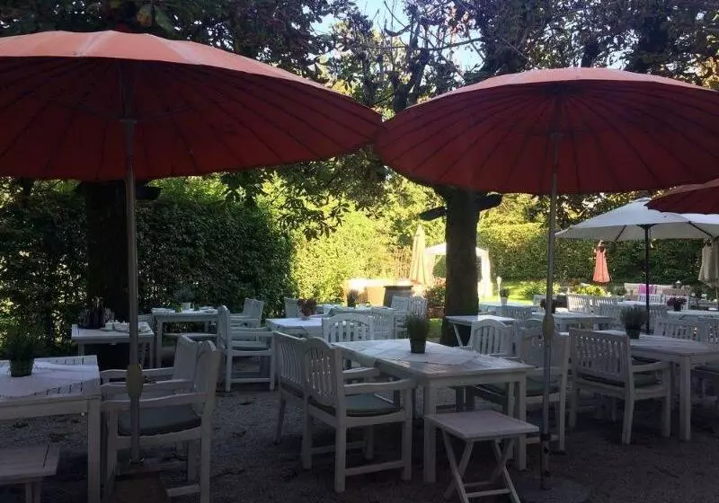 Der Schlosswirt Zu Anif   Biedermeierhotel Und Restaurant