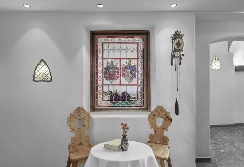 Отель Schwarzer Adler Innsbruck