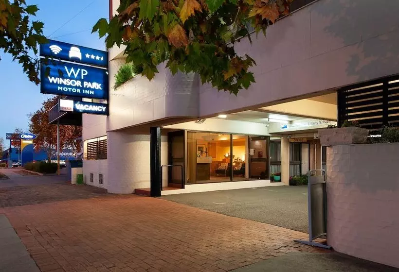 هتل Winsor Park Motor Inn