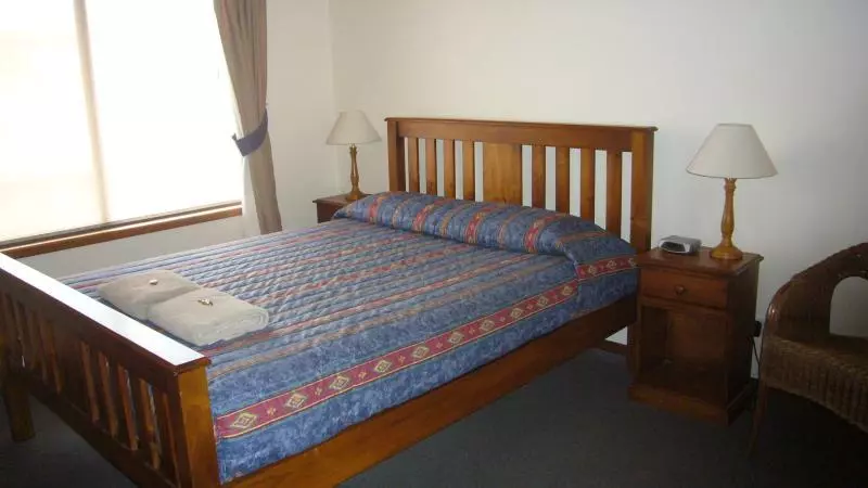 Aat 28 Goldsmith Motel