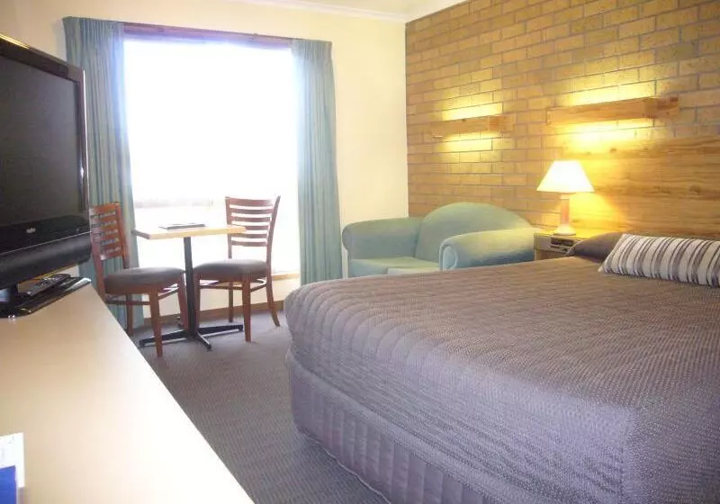 Aat 28 Goldsmith Motel