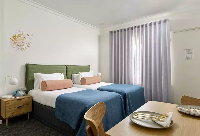 Baileys Parkside Motel By Vetroblu