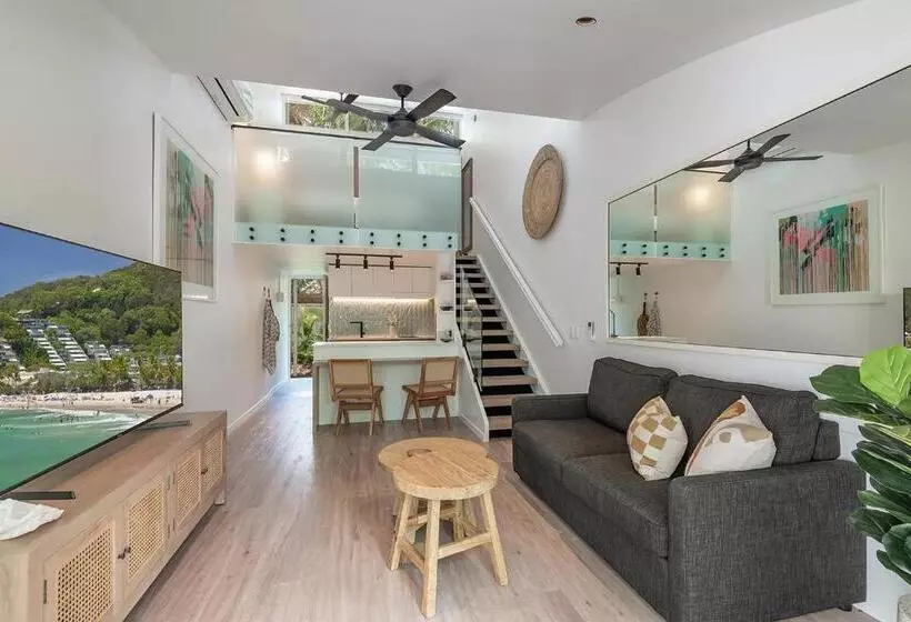 Отель Caribbean Noosa