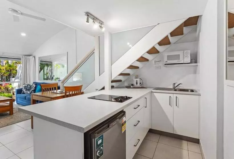 Отель Caribbean Noosa