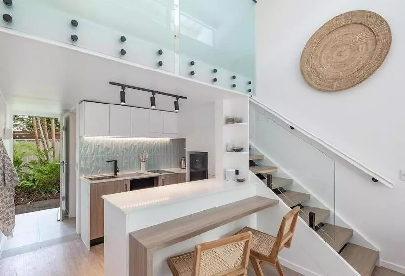 Отель Caribbean Noosa