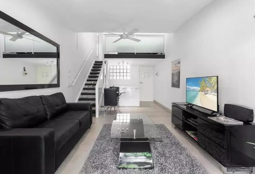 Отель Caribbean Noosa