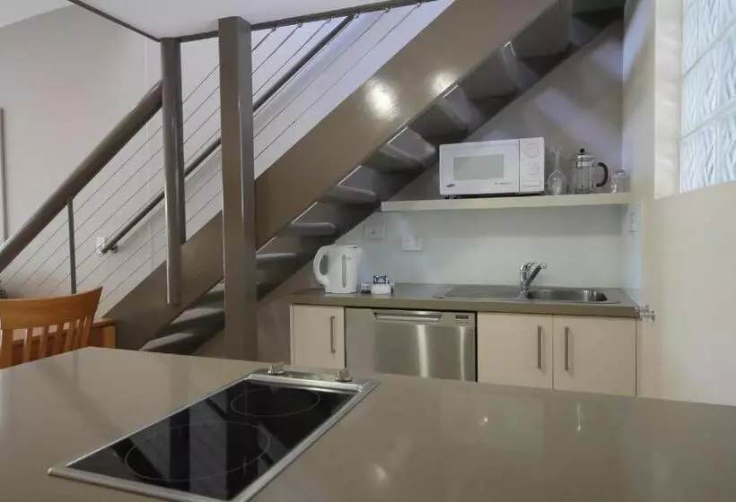 Отель Caribbean Noosa