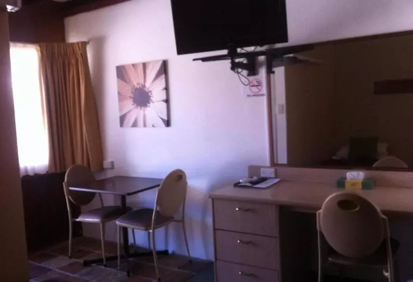 فندق Elsinor Motor Lodge