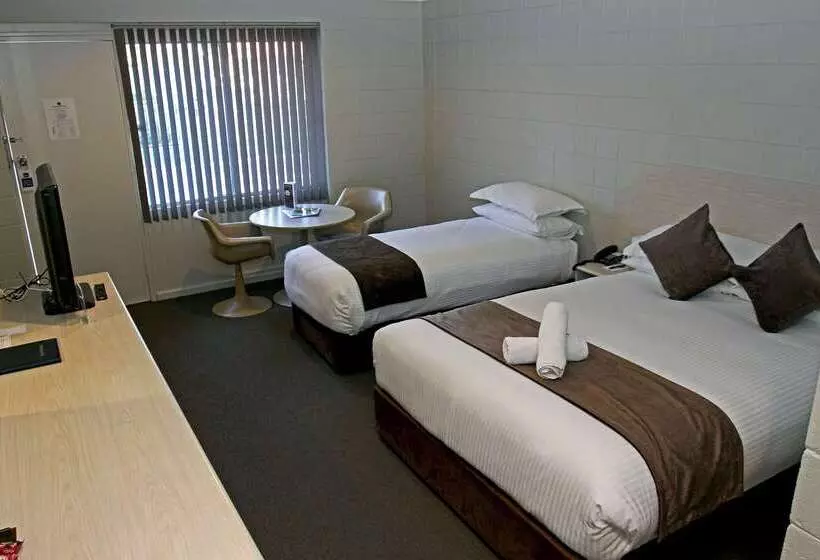 فندق Hospitality Esperance Surestay Collection By Best Western