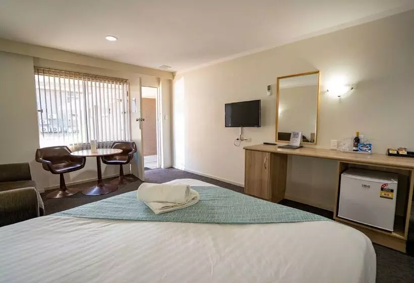 فندق Hospitality Esperance Surestay Collection By Best Western