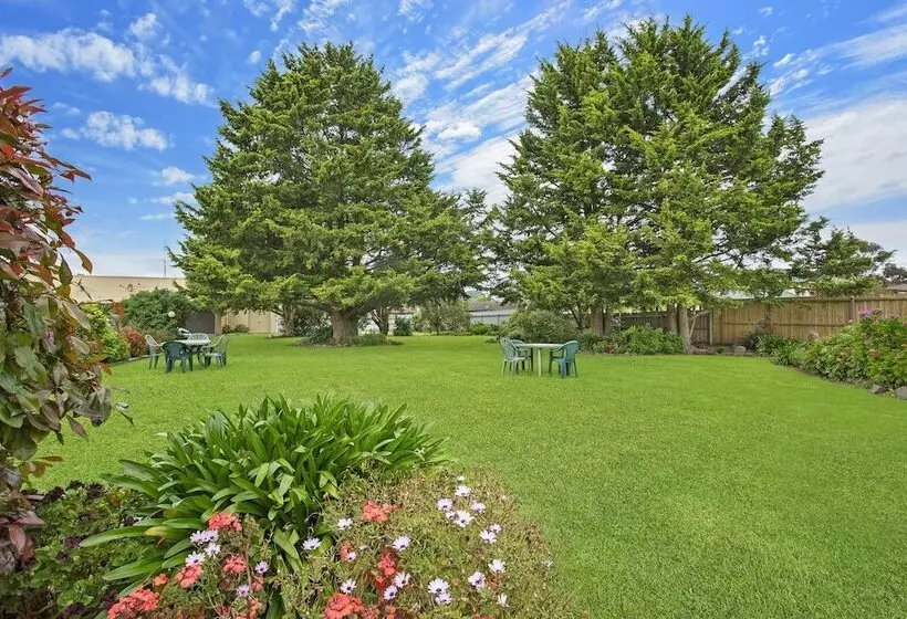 ホテル Manifold Motor Inn