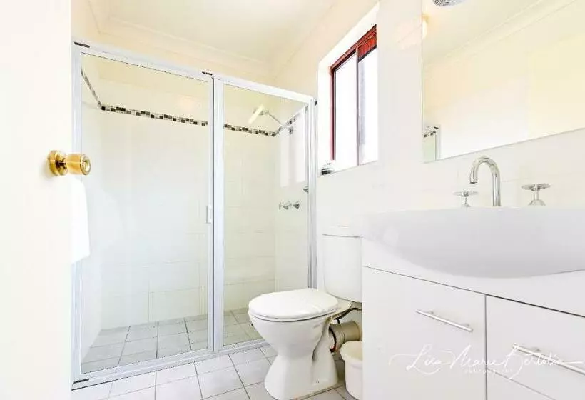 酒店 Narrandera Club Motor Inn