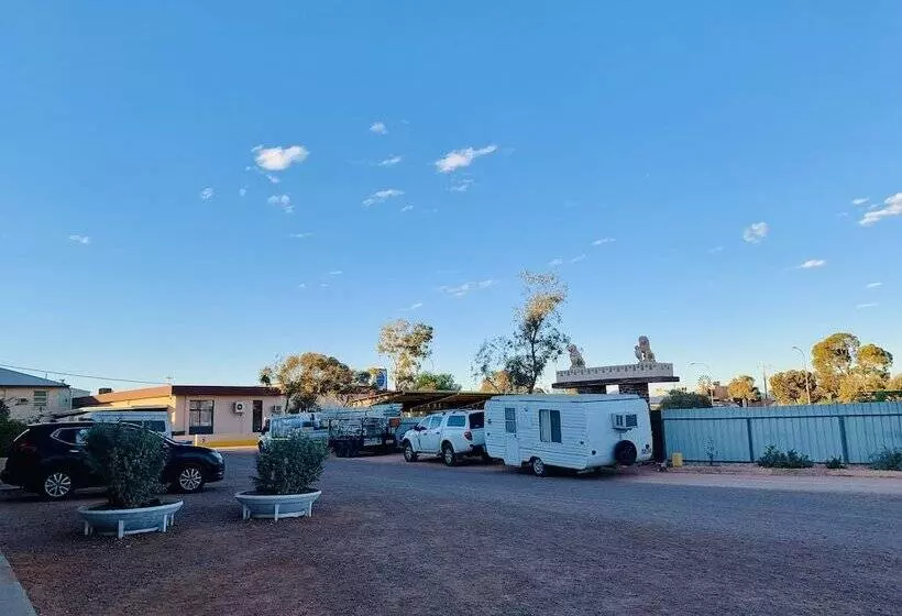 Opal Inn Hotel, Motel, Caravan Park
