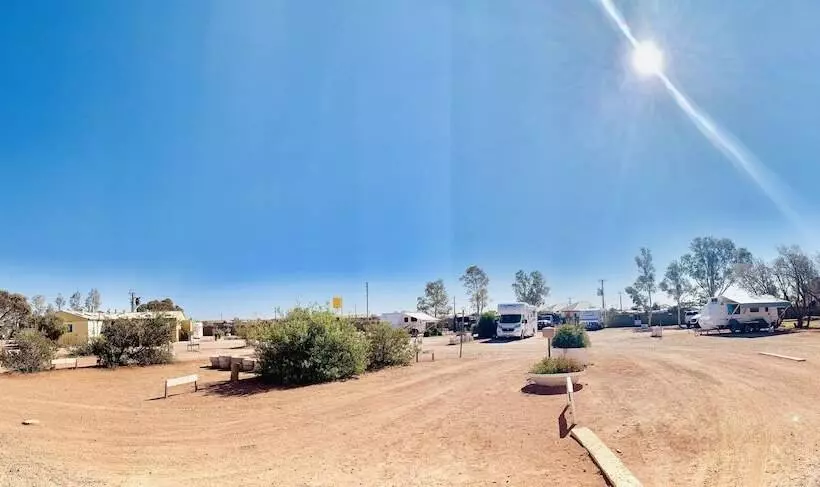 Opal Inn Hotel, Motel, Caravan Park