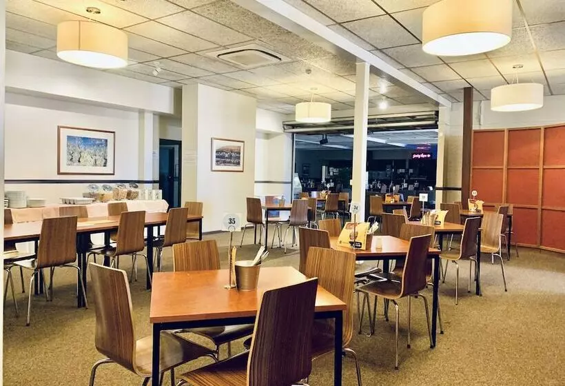 Opal Inn Hotel, Motel, Caravan Park