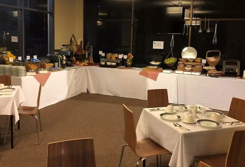 Opal Inn Hotel, Motel, Caravan Park