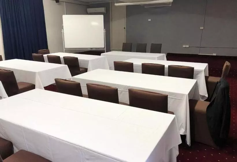 호텔 Parkdale Motor Inn