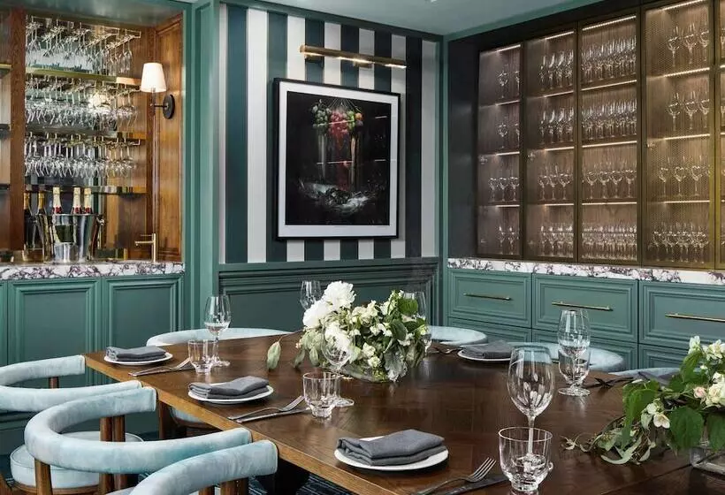 בית מלון כפרי Pullman Melbourne City Centre