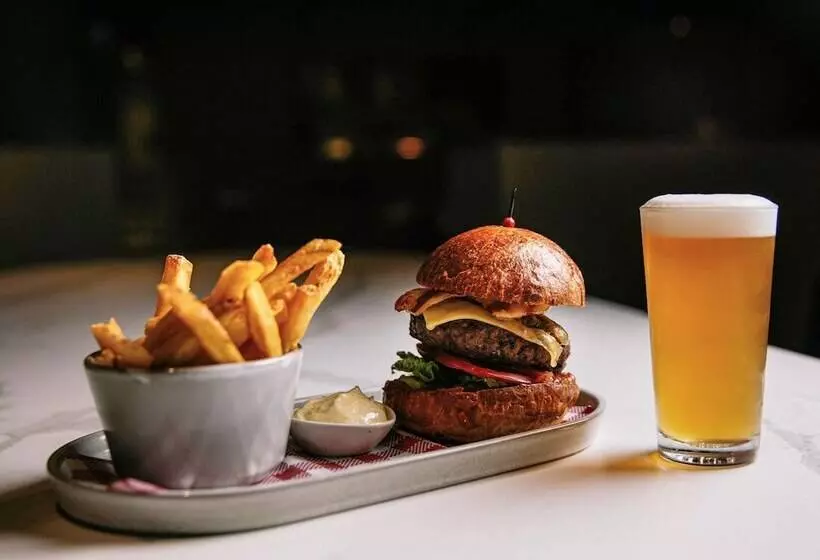 בית מלון כפרי Pullman Melbourne City Centre